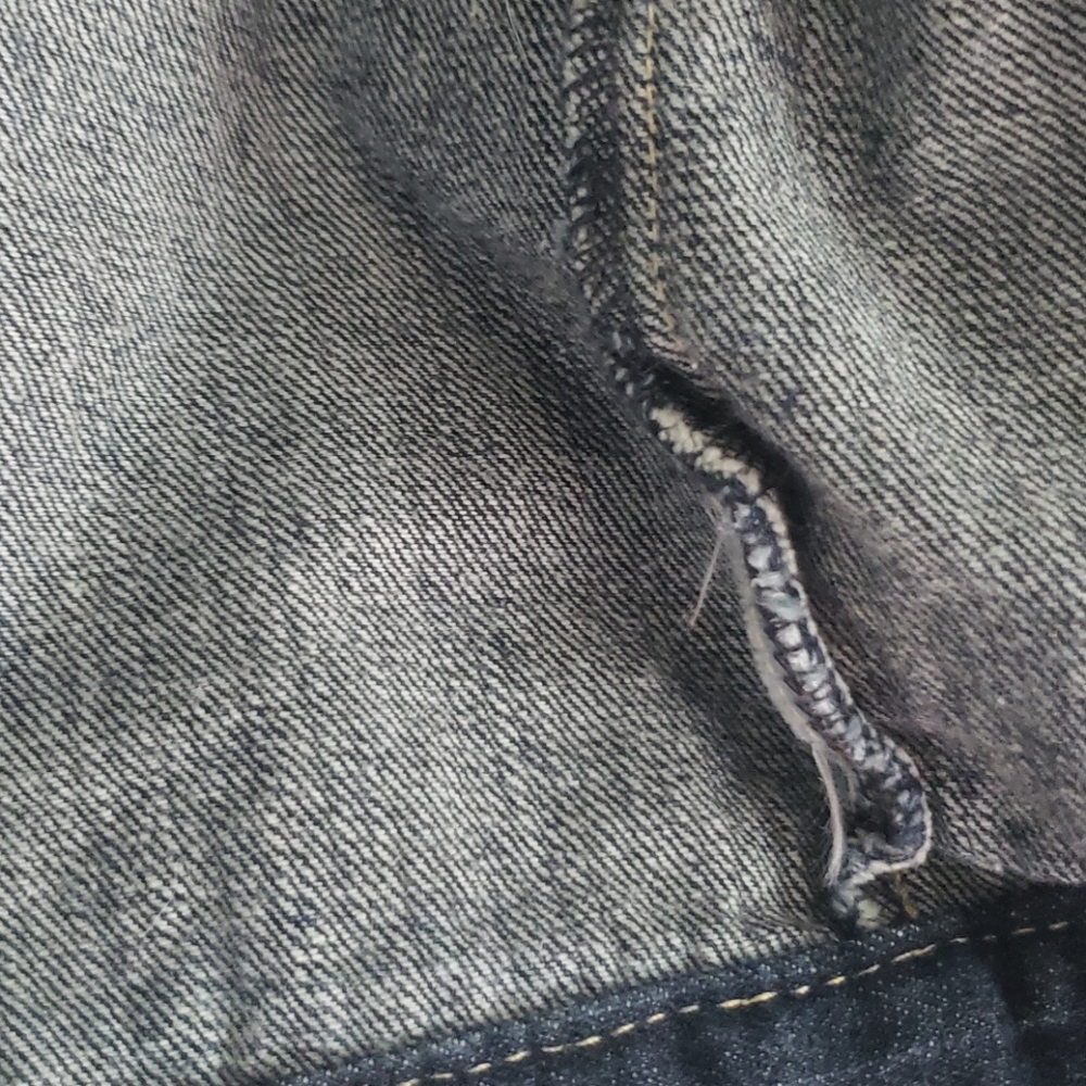 SALE 🧥🤍 Kids M Levi's Jean Jacket - Picture 8 of 9